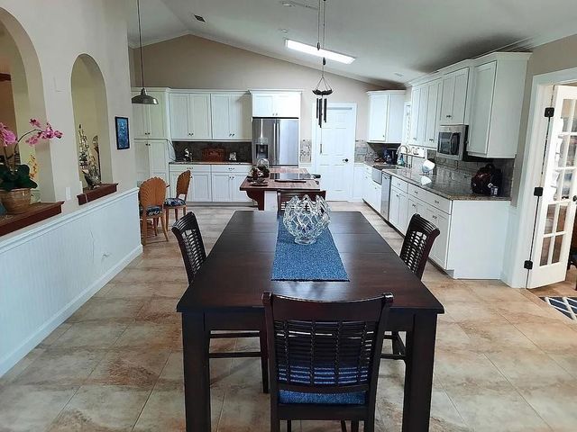 155 31st Avenue, Vero Beach, FL 32968