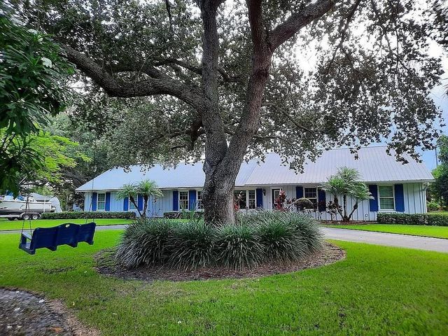 155 31st Avenue, Vero Beach, FL 32968