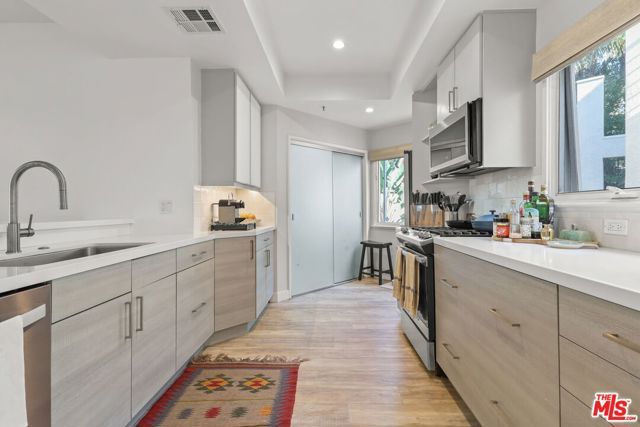 2913 3rd Street 306, Santa Monica, CA 90405