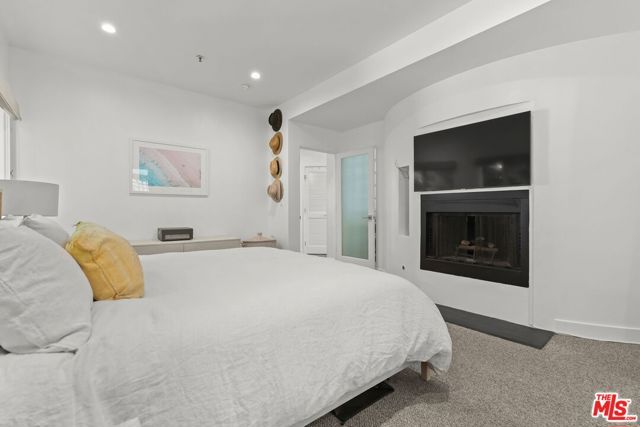 2913 3rd Street 306, Santa Monica, CA 90405