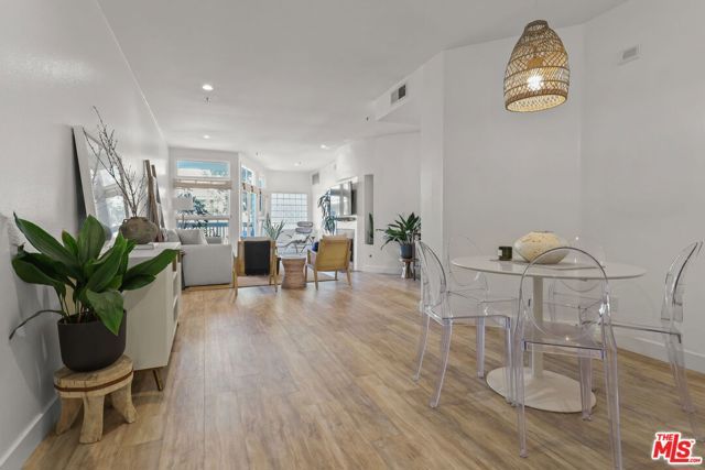 2913 3rd Street 306, Santa Monica, CA 90405