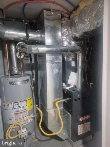 6157 LEBANON AVE, Philadelphia, PA 19151