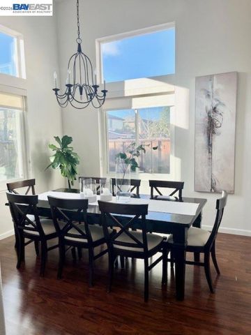 810 Saltillo Pl, Fremont, CA 94536