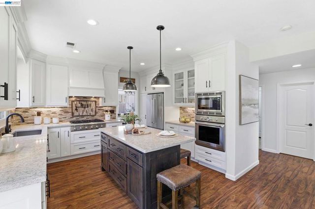 810 Saltillo Pl, Fremont, CA 94536