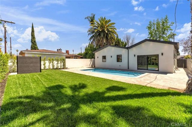 7115 Matilija Avenue, Van Nuys, CA 91405