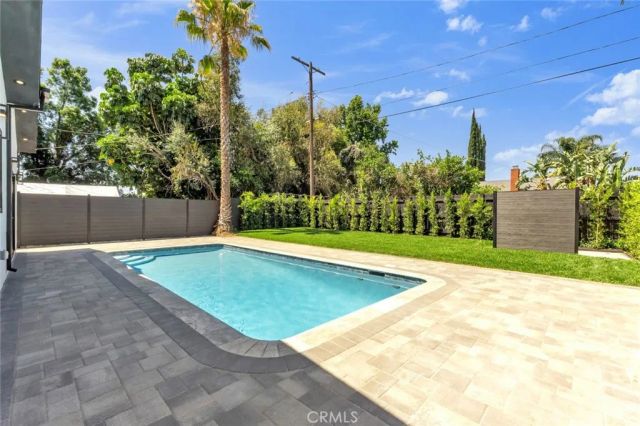 7115 Matilija Avenue, Van Nuys, CA 91405