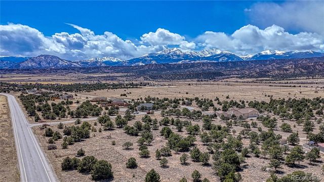 12499 Las Colinas Drive, Salida, CO 81201