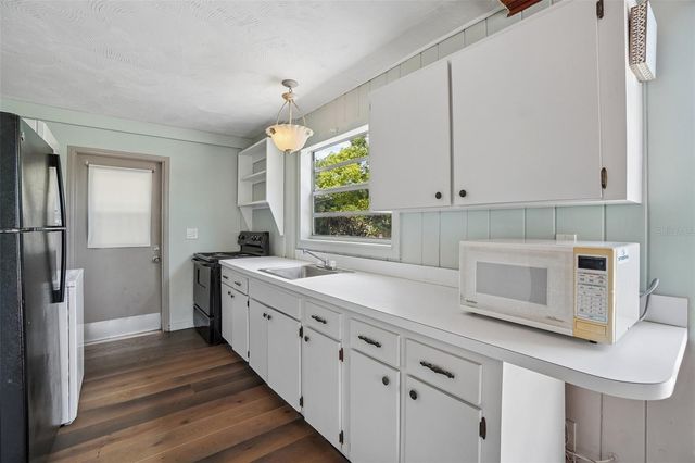 3220 COUNTY ROAD 1, Dunedin, FL 34698