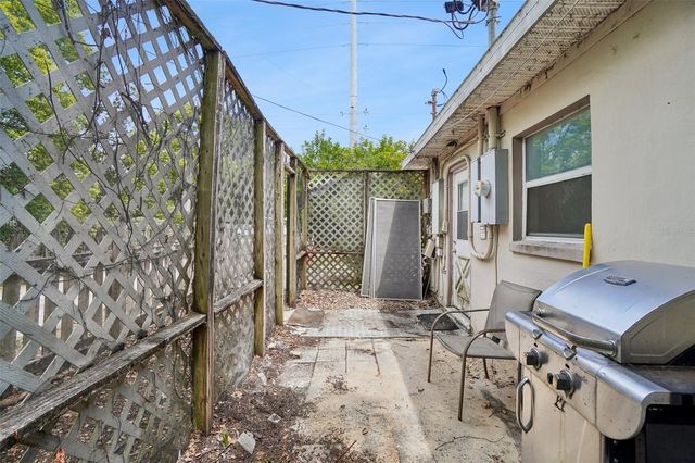 3220 COUNTY ROAD 1, Dunedin, FL 34698