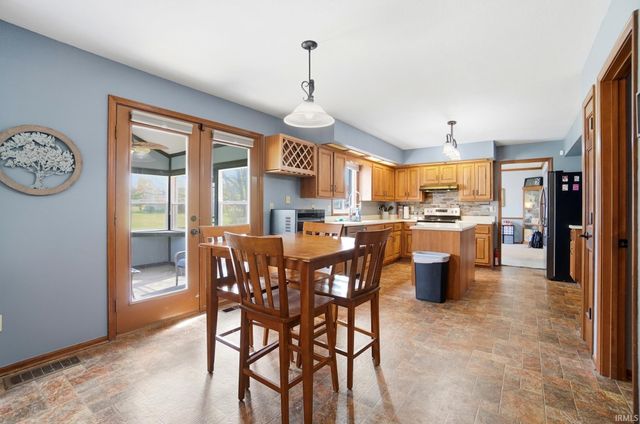 2227 Candlewick Drive, Fort Wayne, IN 46804