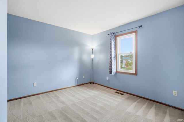 2227 Candlewick Drive, Fort Wayne, IN 46804