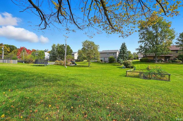 2227 Candlewick Drive, Fort Wayne, IN 46804