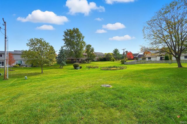 2227 Candlewick Drive, Fort Wayne, IN 46804