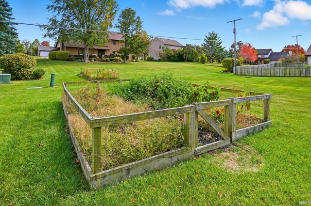 2227 Candlewick Drive, Fort Wayne, IN 46804