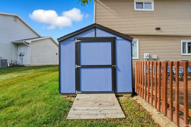 2227 Candlewick Drive, Fort Wayne, IN 46804