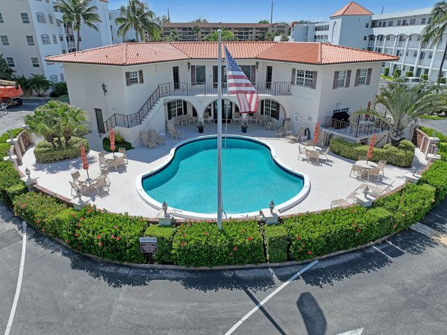 28 Yacht Club Drive, North Palm Beach, FL 33408