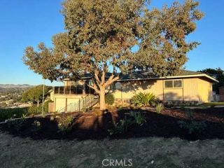 1566 Hillcrest, Arroyo Grande, CA 93420