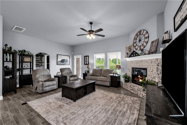 5339 Clear Springs Avenue, Springdale, AR 72762