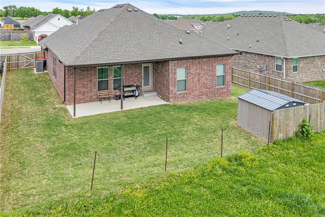 5339 Clear Springs Avenue, Springdale, AR 72762