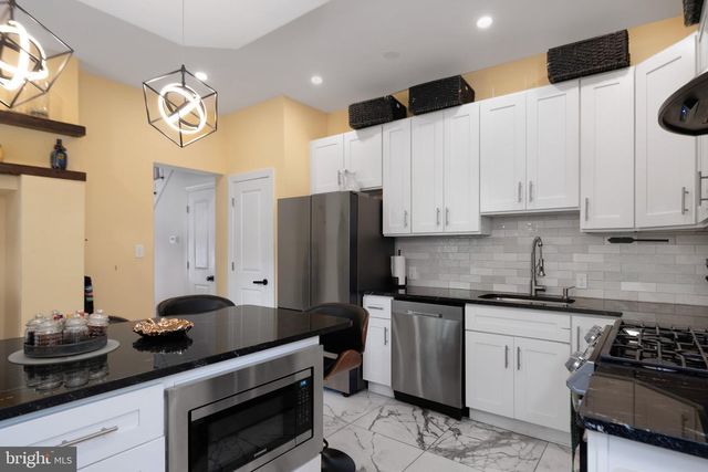 156 MERCER ST, Trenton, NJ 08611