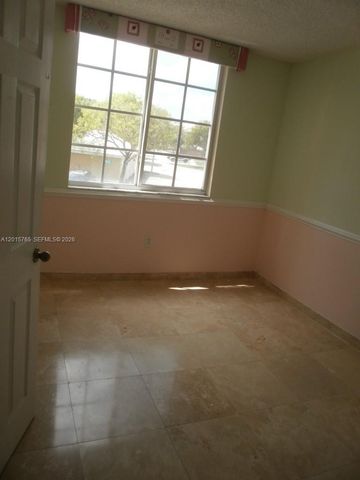 11155 SW 5th Pl 205, Pembroke Pines, FL 33025