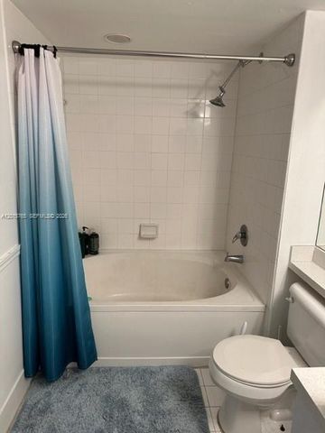 11155 SW 5th Pl 205, Pembroke Pines, FL 33025
