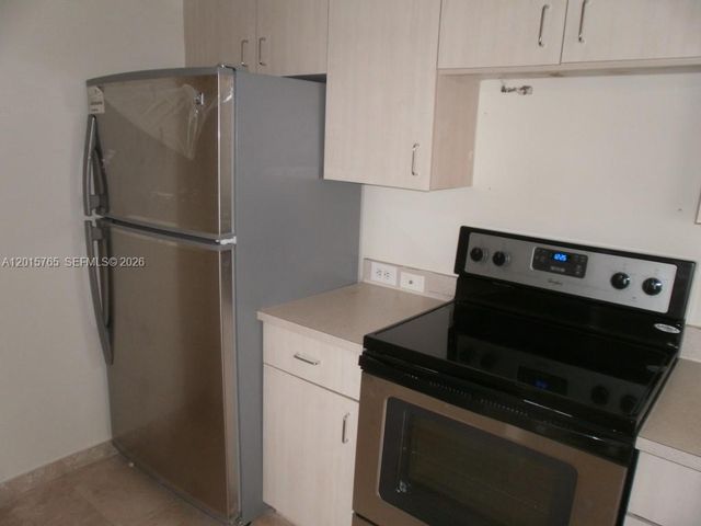 11155 SW 5th Pl 205, Pembroke Pines, FL 33025
