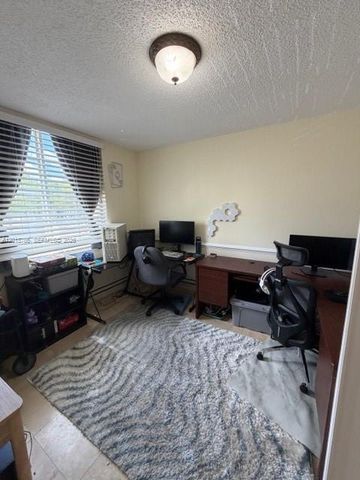 11155 SW 5th Pl 205, Pembroke Pines, FL 33025