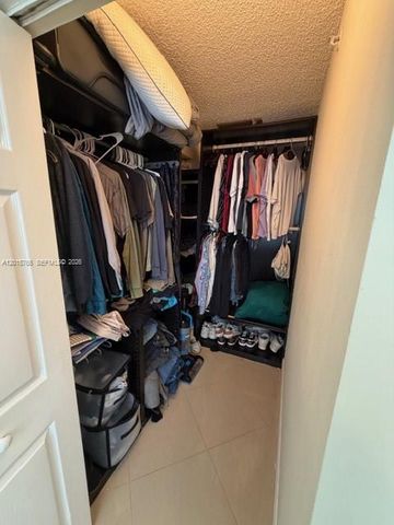 11155 SW 5th Pl 205, Pembroke Pines, FL 33025