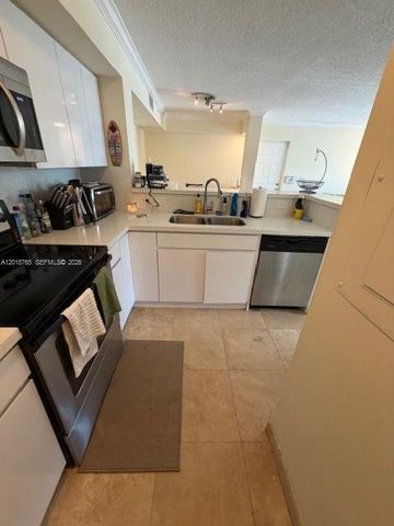 11155 SW 5th Pl 205, Pembroke Pines, FL 33025
