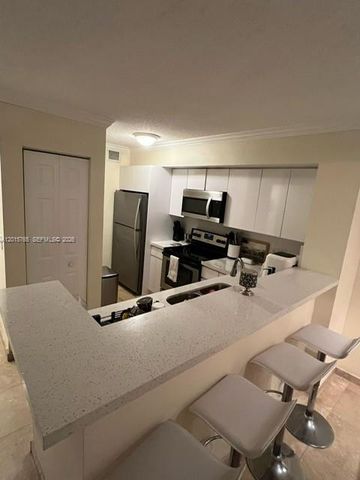 11155 SW 5th Pl 205, Pembroke Pines, FL 33025