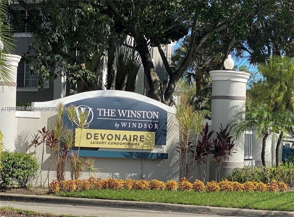 11155 SW 5th Pl 205, Pembroke Pines, FL 33025
