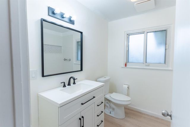 4883 E Michigan Avenue, Fresno, CA 93703