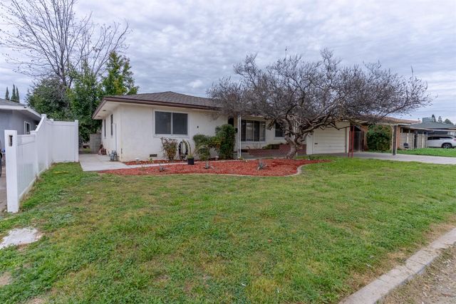4883 E Michigan Avenue, Fresno, CA 93703