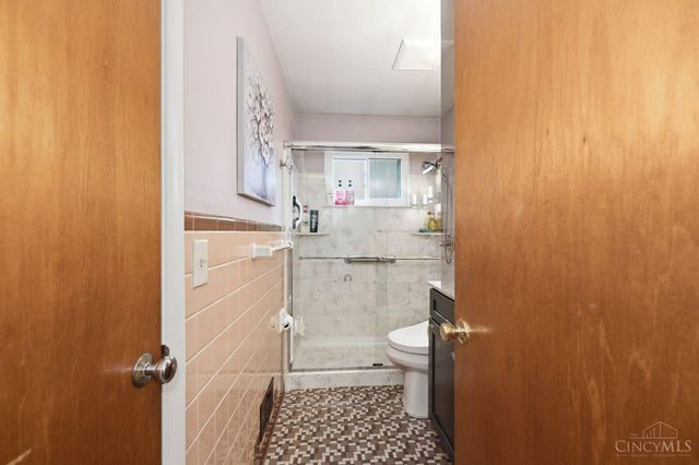 618 Ivyhill Drive, Delhi Twp, OH 45238