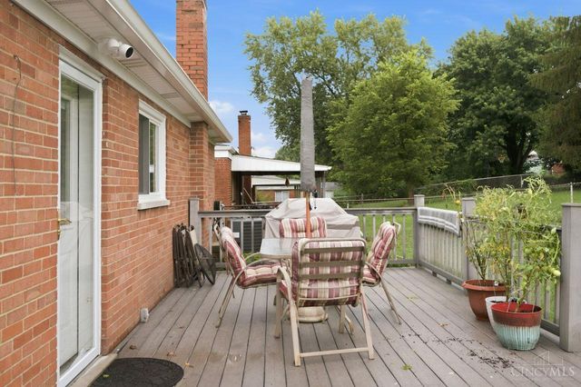 618 Ivyhill Drive, Delhi Twp, OH 45238