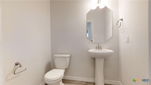 15121 Planeview Drive, Salado, TX 76571