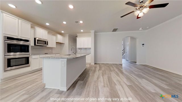 15121 Planeview Drive, Salado, TX 76571