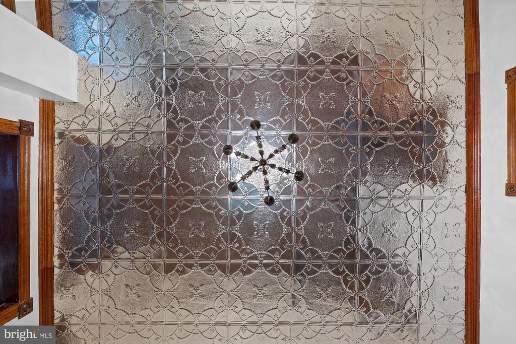 Image 19 of property listing at 2744 E BALTIMORE ST, Baltimore, MD 21224