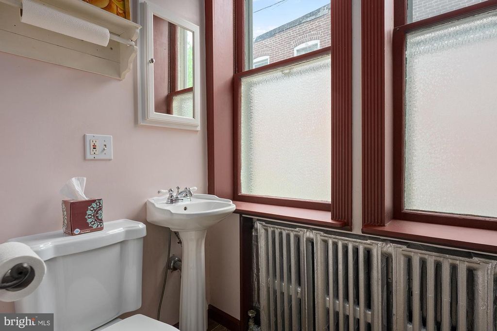 Image 26 of property listing at 2744 E BALTIMORE ST, Baltimore, MD 21224