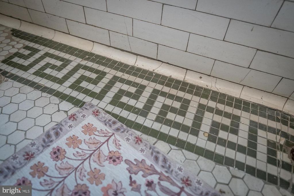 Image 38 of property listing at 2744 E BALTIMORE ST, Baltimore, MD 21224