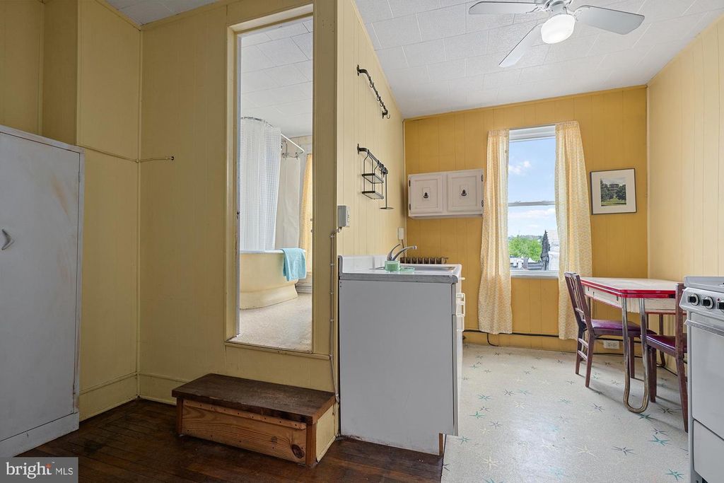 Image 46 of property listing at 2744 E BALTIMORE ST, Baltimore, MD 21224