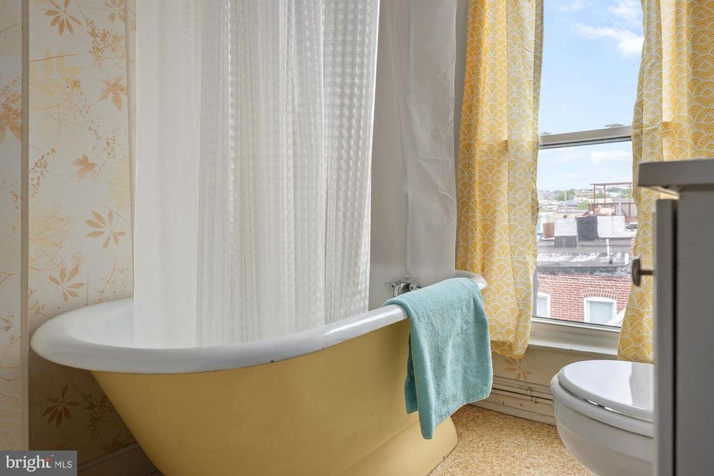 Image 50 of property listing at 2744 E BALTIMORE ST, Baltimore, MD 21224