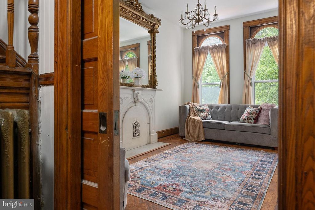 Image 6 of property listing at 2744 E BALTIMORE ST, Baltimore, MD 21224