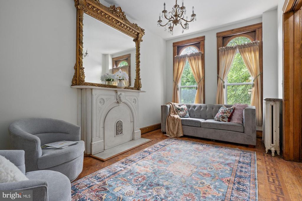 Image 7 of property listing at 2744 E BALTIMORE ST, Baltimore, MD 21224