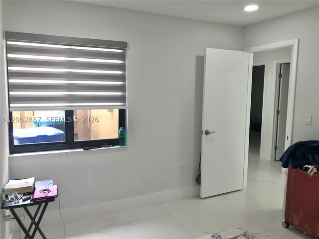 6651 NW 173rd Ln 6651, Hialeah, FL 33015