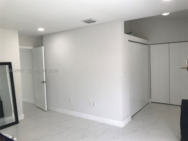 6651 NW 173rd Ln 6651, Hialeah, FL 33015