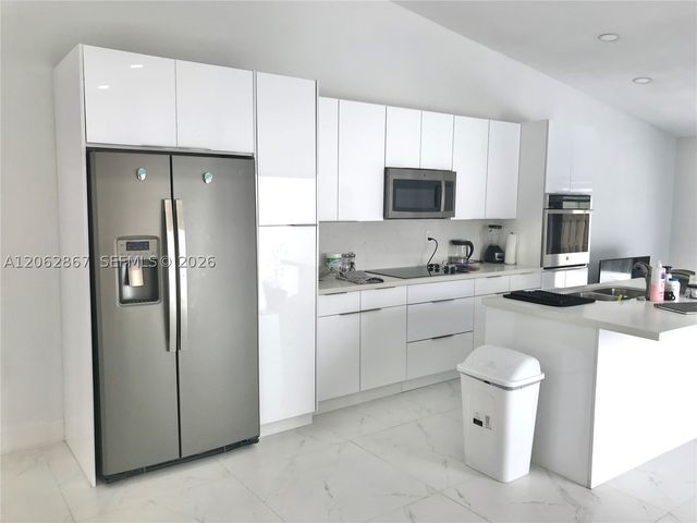6651 NW 173rd Ln 6651, Hialeah, FL 33015