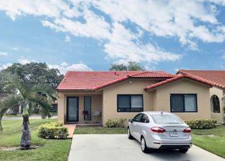 6651 NW 173rd Ln 6651, Hialeah, FL 33015