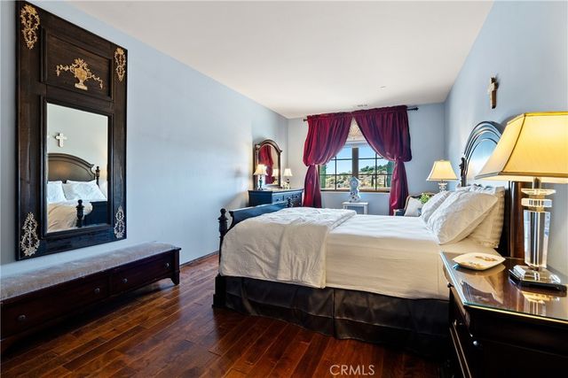 725 Spring Creek Way, Templeton, CA 93465